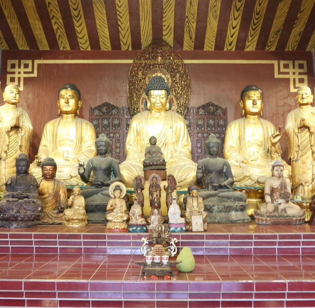 普天宮釋迦牟尼佛神像照